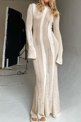 Kontrastierendes Strickkleid mit Distressed-Look und Hohlsaum